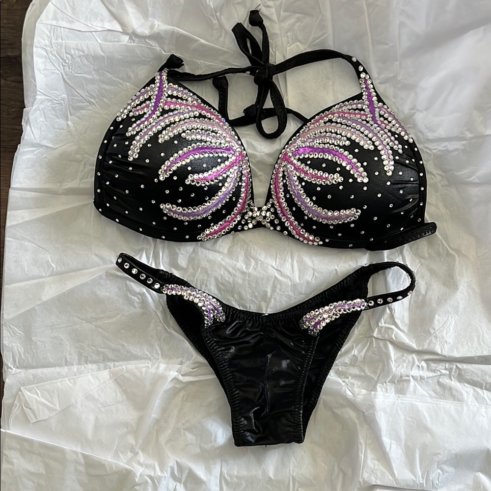 Black and Pink Embellished Women's Bikini Set